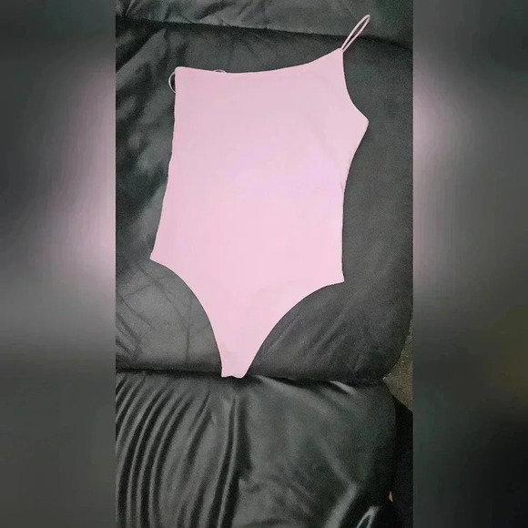 Babaton Aritzia Contour bodysuit  90s Cami Pastel Pink Sz XS - Picture 6 of 6